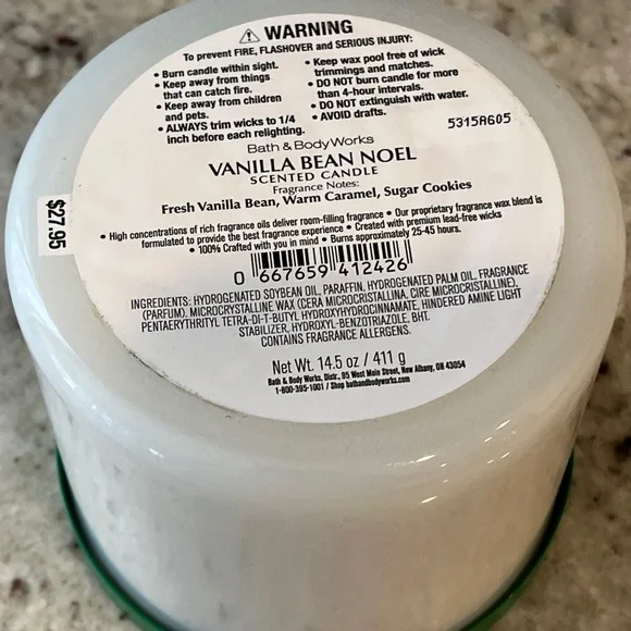 New Bath & Body Works 3 Wick Vanilla Bean Noel Candle - Picture 3 of 4